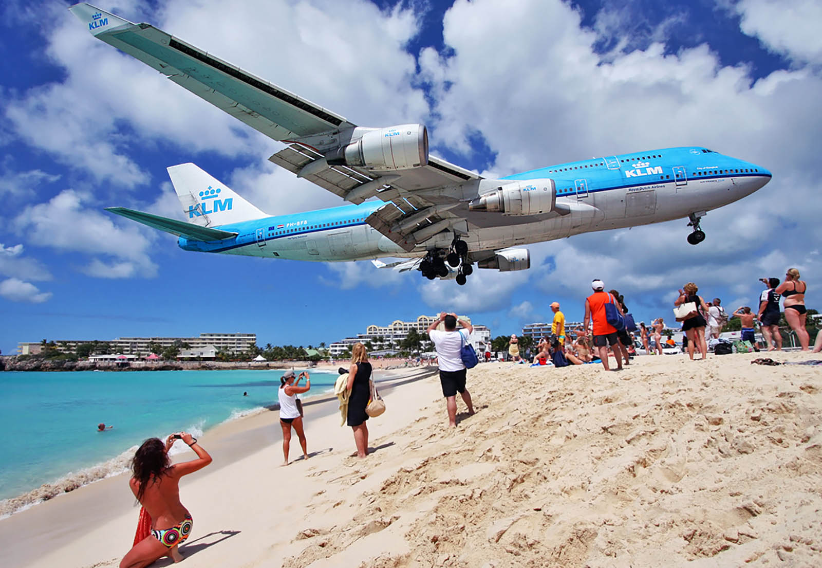 Полет самолетов сейчас. Сен-Мартен аэропорт принцесса Джулиана. Пляж махо на острове сен-Мартен. Остров сен Мартен Карибы.